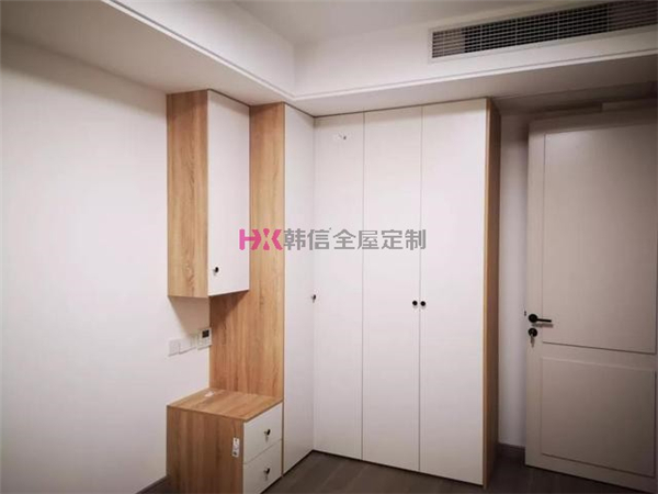 定制衣柜的优势有哪些?-南京全屋定制品牌[韩信全屋定制]