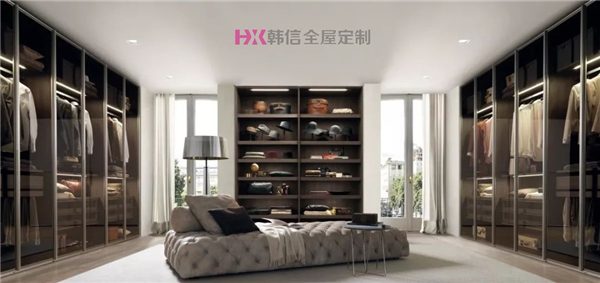 别墅流行的U型衣帽间的优势在哪？-南京全屋定制品牌[韩信全屋定制]