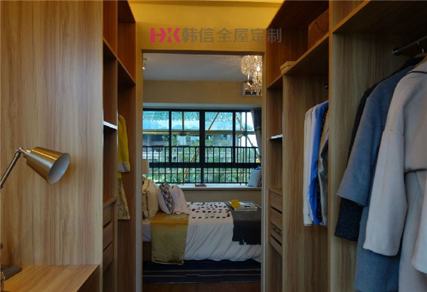 卧室衣帽间一体怎么设计？-南京全屋定制品牌[韩信全屋定制]