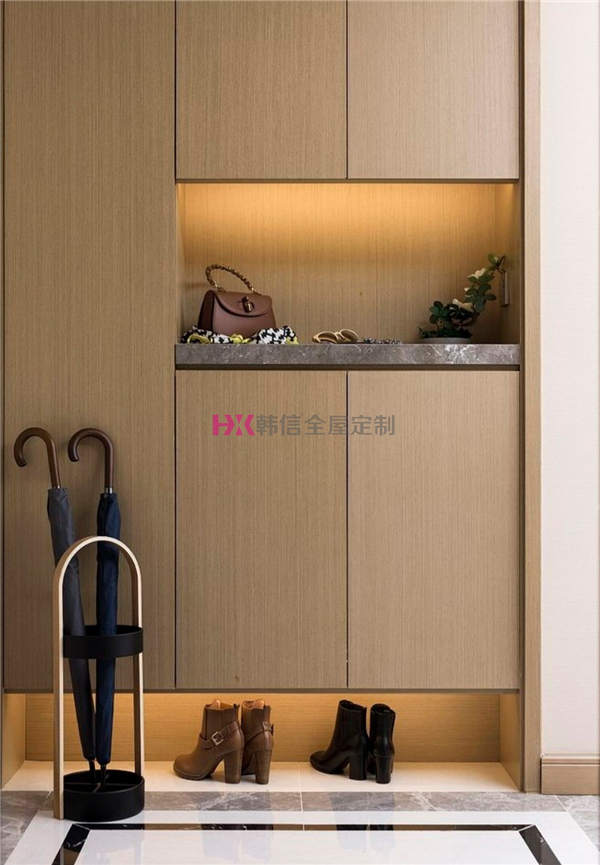 实用的玄关如何改造？-南京定制衣柜品牌[韩信全屋定制]
