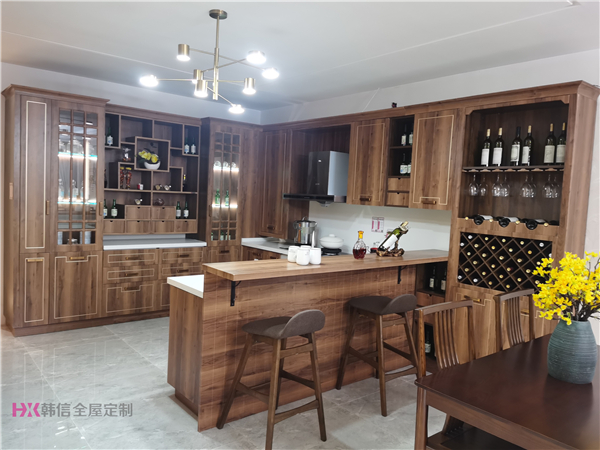 嵌入式餐边柜+酒柜设计，酒友们都喜欢！-南京定制衣柜品牌[韩信全屋定制]